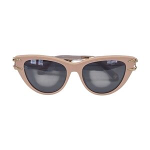 Chic Cat-Eye Sunglasses - Tan